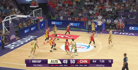 澳大利亚打出一波9-0实现反超！男篮喊出暂停
