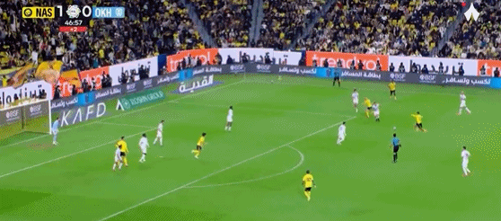 第45+3分钟，C罗包抄脚后跟巧射破门，打进第2球