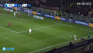 扳回一城！伯纳贝左脚精彩兜射建功，米兰暂客场2-1帕尔马