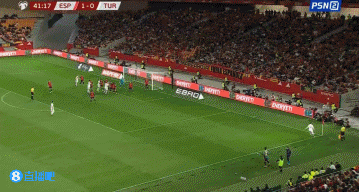 居尔为土耳其破门，这是西班牙本届世预赛的第一粒丢球