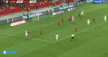 难道说？厄兹詹禁区外远射破门，土耳其2-1反超西班牙！