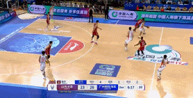  奋力反击！法耶和诺威尔先后抢断反击得手 山西8-2反超打停广州