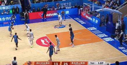 狀態(tài)火熱！小將段睿騏首節(jié)4中4砍13分 其中三分3中3&妙傳加克暴扣