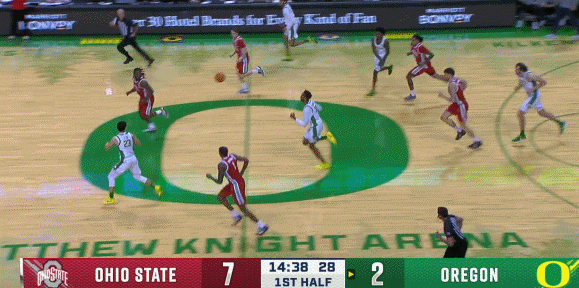 身高差36厘米！亚马尔1年长高10cm至1米81，女友身高仅1米45