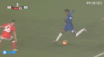 3分鐘2球！埃斯特旺補時造點，恩佐點射破門