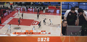 手感冰涼！曾繁日5中0一分未得拿到8籃板有4犯規(guī) 正負值