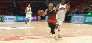 先發(fā)制人！高詩(shī)巖內(nèi)外開(kāi)花連得6分 率隊(duì)開(kāi)局11