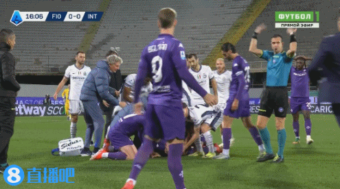 ������ף����ά�����Ͳ�ά������һͷʨ�ӣ����Ƕ�����ͬ��