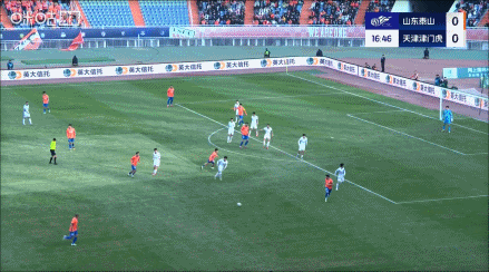 金靴在望！瓦科禁区外兜射死角打进赛季第25球！泰山1-0领先