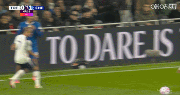 英超官方解释：VAR确认本坦库尔为鲁莽的铲球，而非恶意犯规