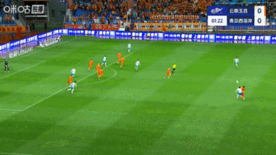 闪电进球！恩里克开场2分钟破门，玉昆1-0领先西海岸