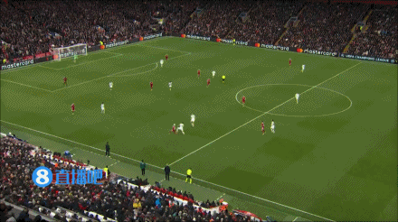 精彩扑救！维尔茨横传索博近距离抢点，库尔图瓦神反应挡出