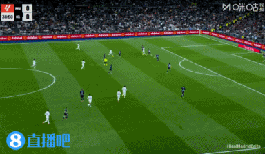 错失良机！居莱尔大好机会，直面守门员低射稍稍打偏了