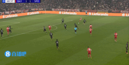 4场欧冠进3球！17岁卡尔左脚卸球后凌空抽射破门，为拜仁反超比分