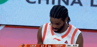 這是被傳染了？洛夫頓罰球三不沾 看了一眼古德溫還邪魅笑一下