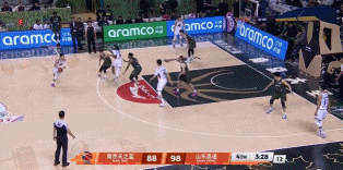 山東庫(kù)里？高詩(shī)巖如有神助 末節(jié)6分多鐘轟進(jìn)4記三分