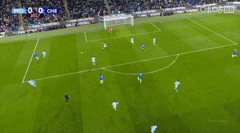 關(guān)鍵！埃斯特旺近距離打門，被格瓦迪奧爾封堵