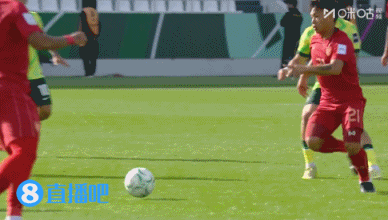 剛領(lǐng)先就染紅！泰國破門后不到2分鐘 球員飛踹對(duì)手小腿被直紅罰下