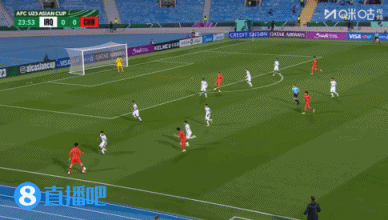 可惜啊！李鎮(zhèn)全底線倒三角傳中，楊希門前停球后左腳抽射稍稍高出