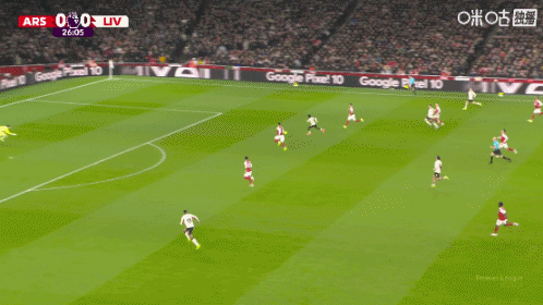 阿森納逃過(guò)一劫！薩利巴和拉亞失誤，布拉德利吊射擊中橫梁