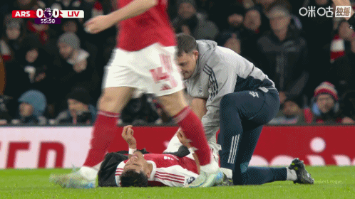 因卡皮耶傷退，斯凱利替補登場