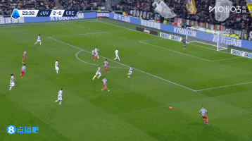 VAR取消克雷莫內(nèi)塞點球，主教練抗議判罰連吃兩黃被罰出場