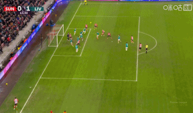 伤得不轻！远藤航受伤倒地痛苦掩面，被担架直接抬出场