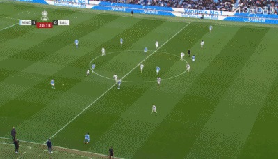 回放显示不越位但没VAR!马尔穆什精彩凌空斩破门,被吹无效