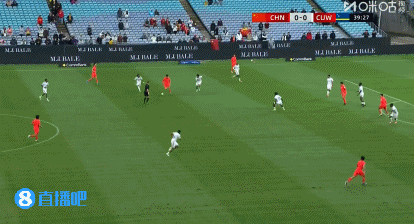 国足至今0射正，王上源第40分钟禁区外远射稍稍高出