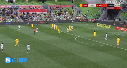 替补造3黄2红！拜合拉木多次突破造对手犯规 喀麦隆24号+主帅染红