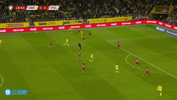 瑞典领先！伊兰加劲射破门，阿亚里脚后跟助攻