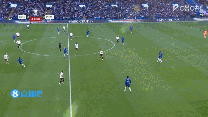 切尔西3球领先！古斯托射门造成维尔港门将脱手，劳伦斯乌龙