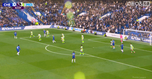  稳健！多纳鲁马拒绝库库雷利亚近距离头球，再没收帕尔默任意球