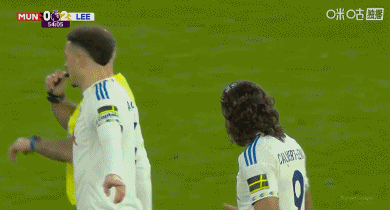 利桑德罗被罚下！基恩：规则必须接受 卡拉格：这不是一张红牌