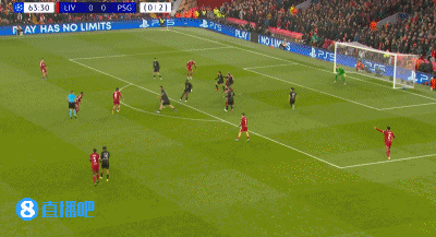 没有犯规！麦卡利斯特禁区内倒地，VAR介入后取消点球