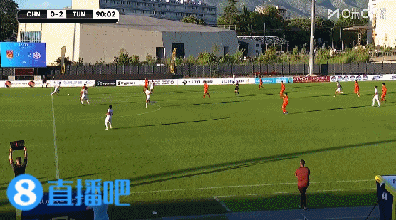 杨展彭补时送点被罚下，U19男足0-3落后突尼斯U23