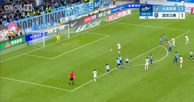 三镇客场2-1领先英博！卡迪斯造点并主罚命中