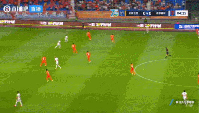 贺一然助攻韦世豪破门，蓉城1-0领先玉昆！