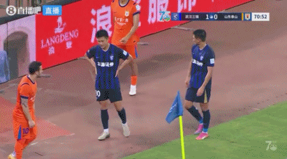 泰山1-1扳平三镇！卡扎伊什维利角球助攻刘洋头球破门