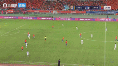 海港1-0领先泰山！杨希直塞助攻，刘祝润冷静扣过于金永破门